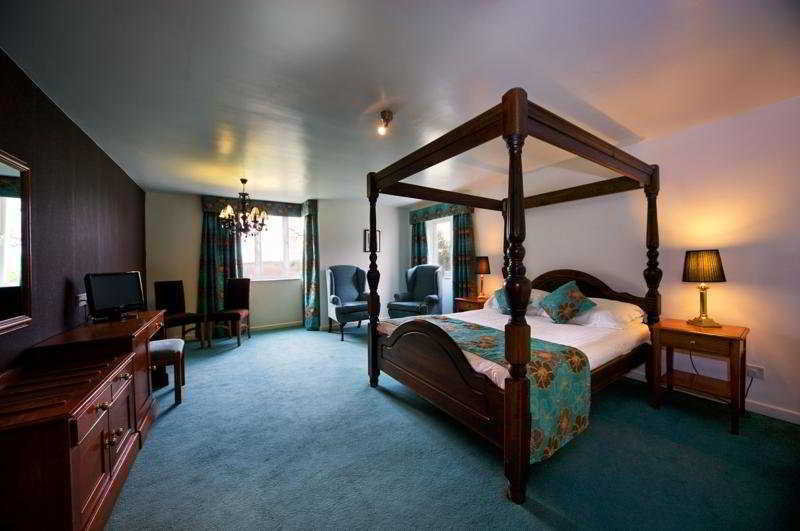Wild Boar Hotel Beeston  Extérieur photo